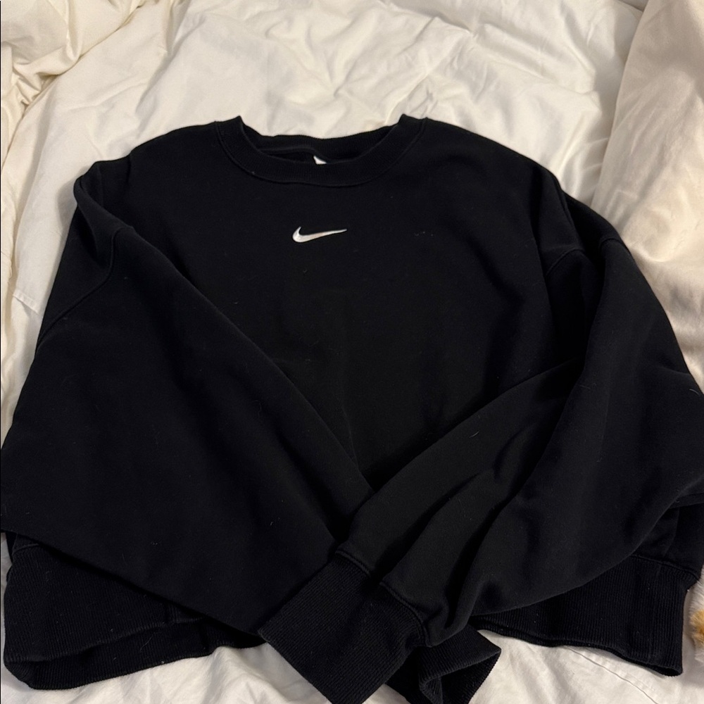 Nike Women's Black Crew Neck Sweater